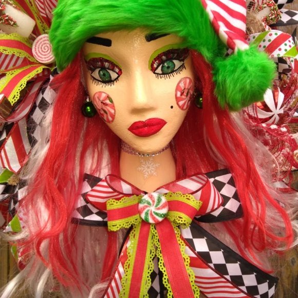 Peppermint Mannequin Head Wreath,Elf Wreath,Christmas Wreath,Santa Diva,Winter - Picture 11 of 11